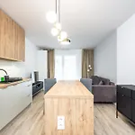 Rentplanet - Modena Apartment