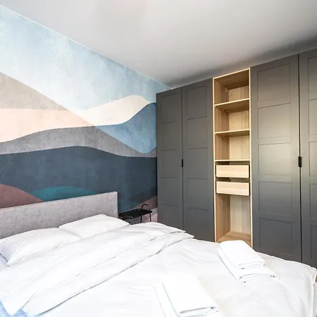 Rentplanet - Modena *